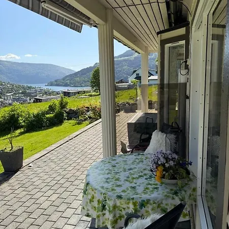 View Stryn